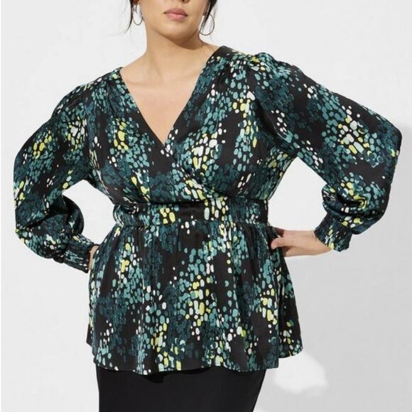 Torrid Satin Blouse Surplice Wrap Top 2X 18 / 20 Evening Long Sleeve Cocktail - Picture 3 of 10